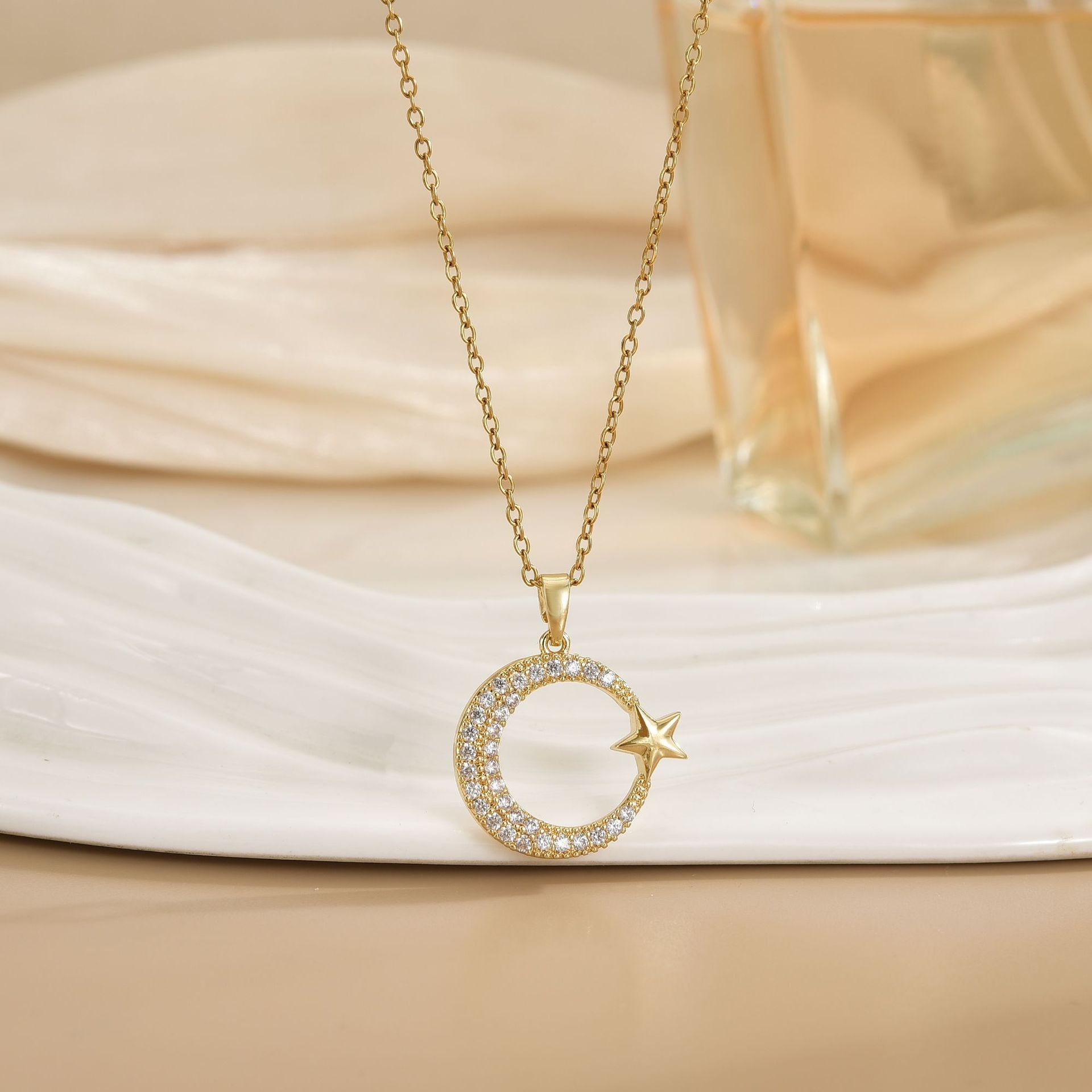 Xingyue Zircon Geometric Niche New Style Design Pendant Titanium Steel Necklace